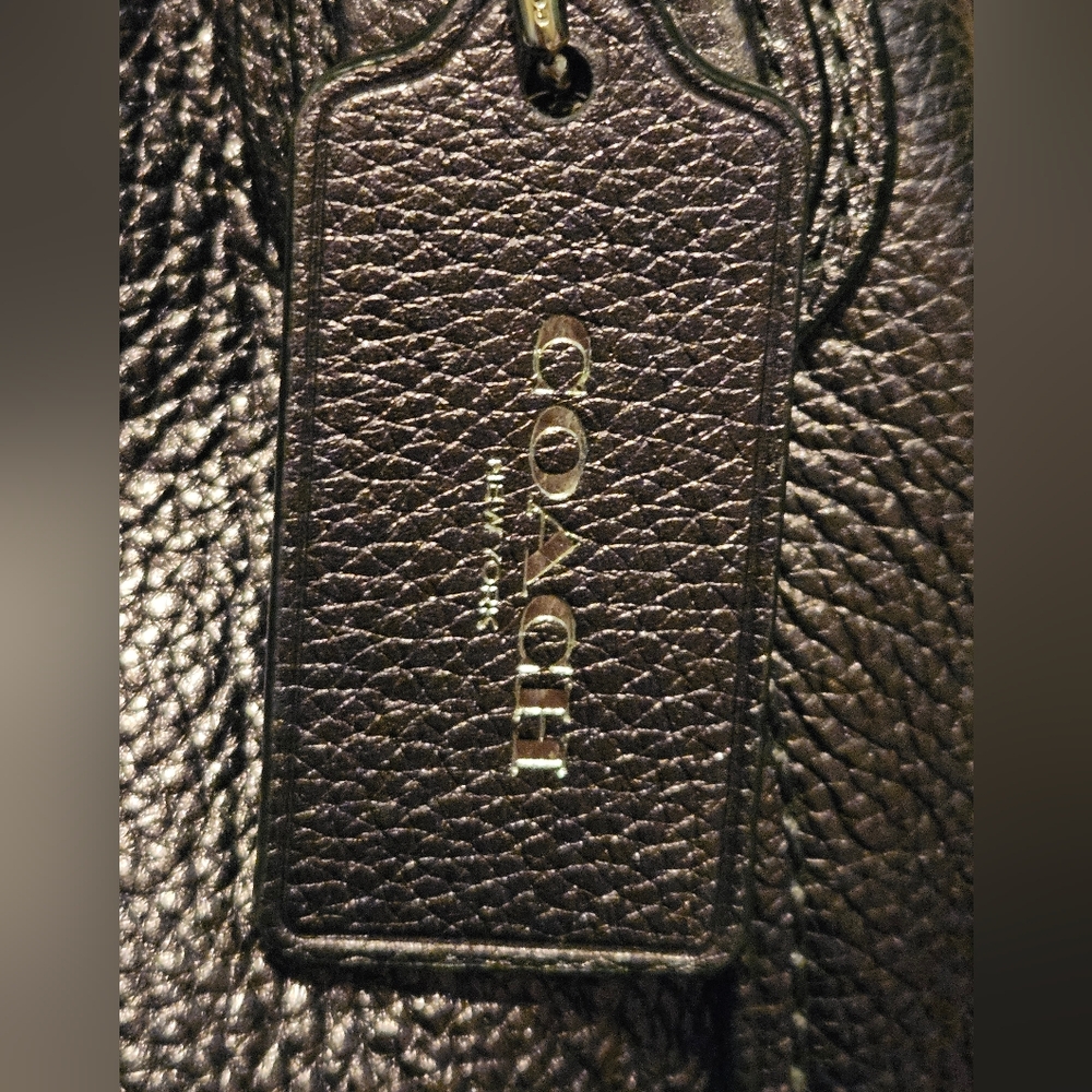 Coach Pebbled Leather Shoulder Bag – Grey Three Pocket - Picture 4 of 13